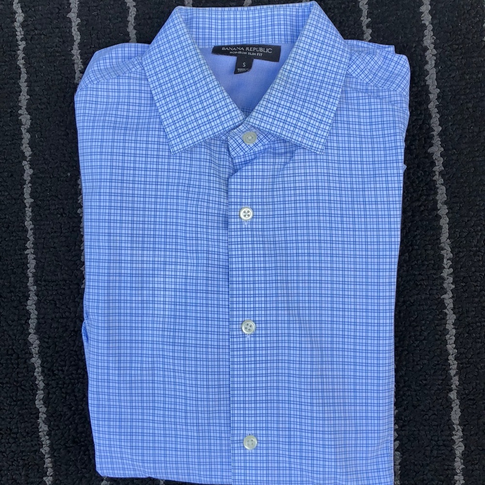 MEN’S BANANA REPUBLIC DRESS SHIRT SIZE: S